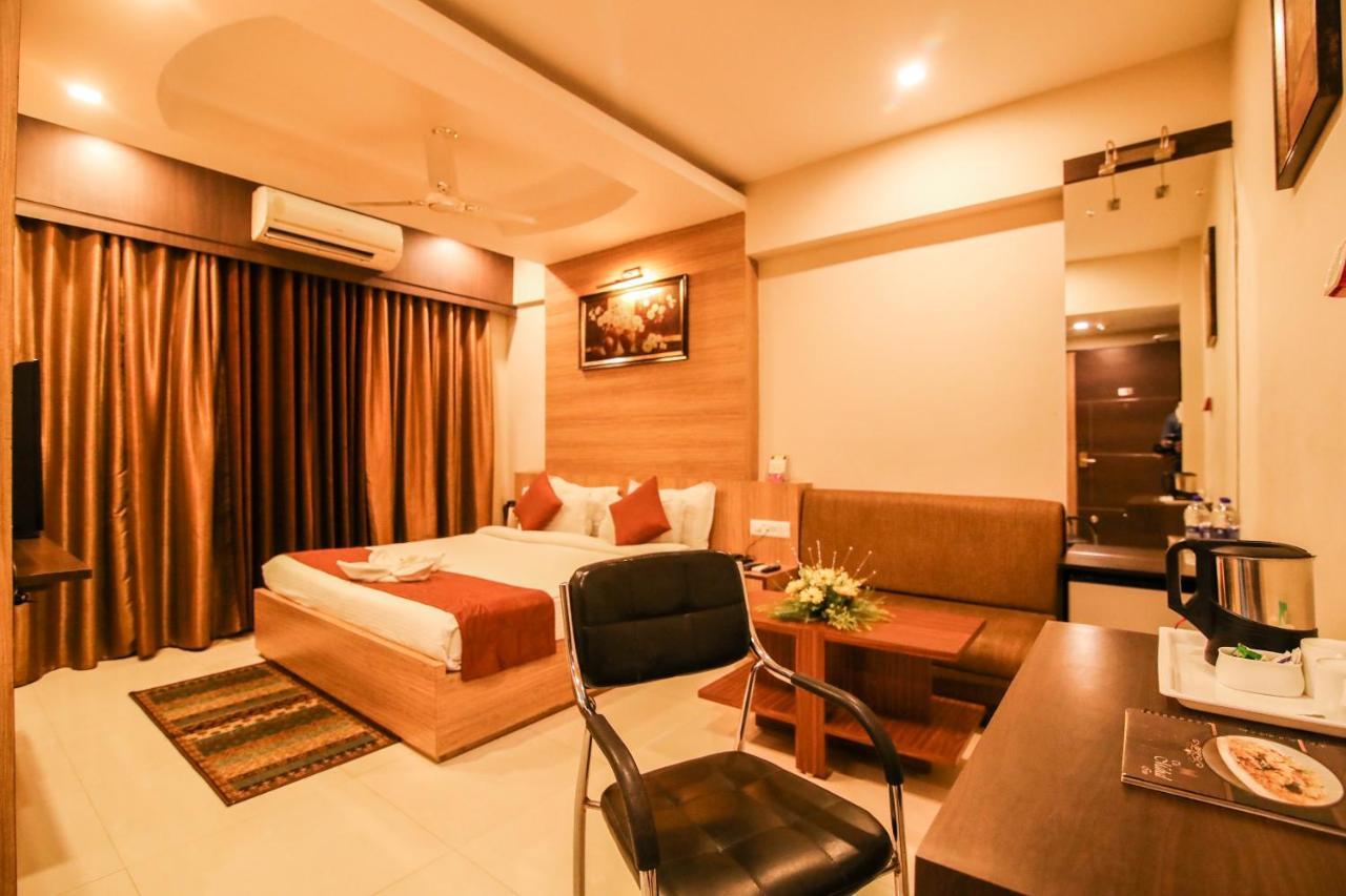 The Mahal Inn Jamshedpur Bagian luar foto