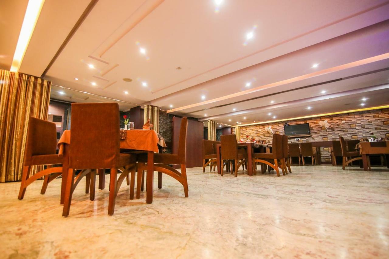 The Mahal Inn Jamshedpur Bagian luar foto